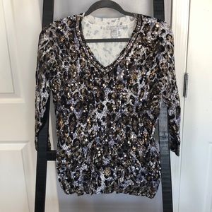 Sequined Leopard V-Neck Longsleeve Shirt